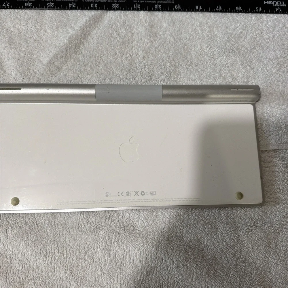 Apple Magic Keyboard A1314 Bluetooth Wireless Mac Aluminum White QWERTY